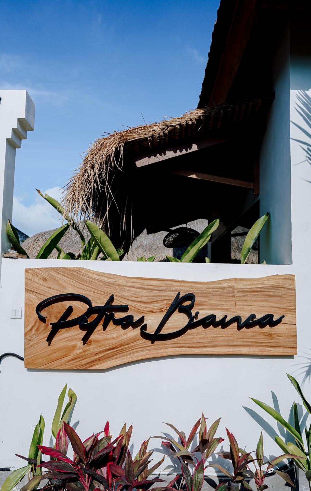 Petra Bianca Uluwatu Otel Dış mekan fotoğraf